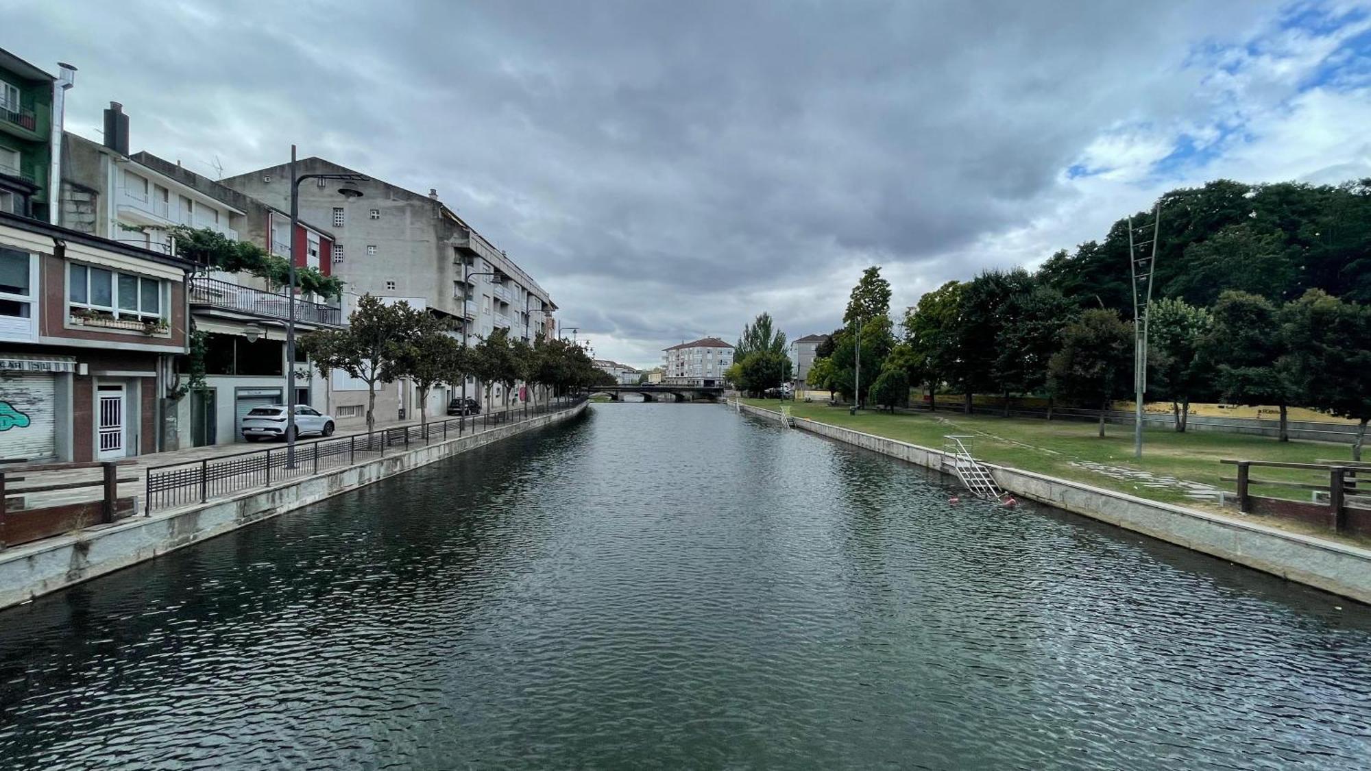 Piso Vacacional Familiar En Verín Buitenkant foto